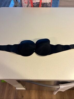 Victoria's Secret Black Strapless Push-Up Bra